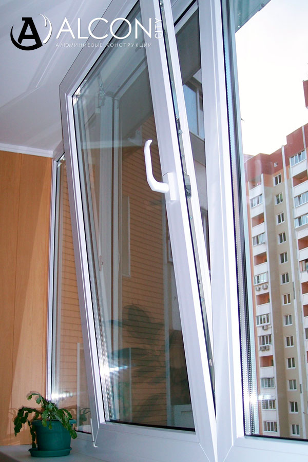 Поворотно-откидные алюминиевые окна в Смоленске